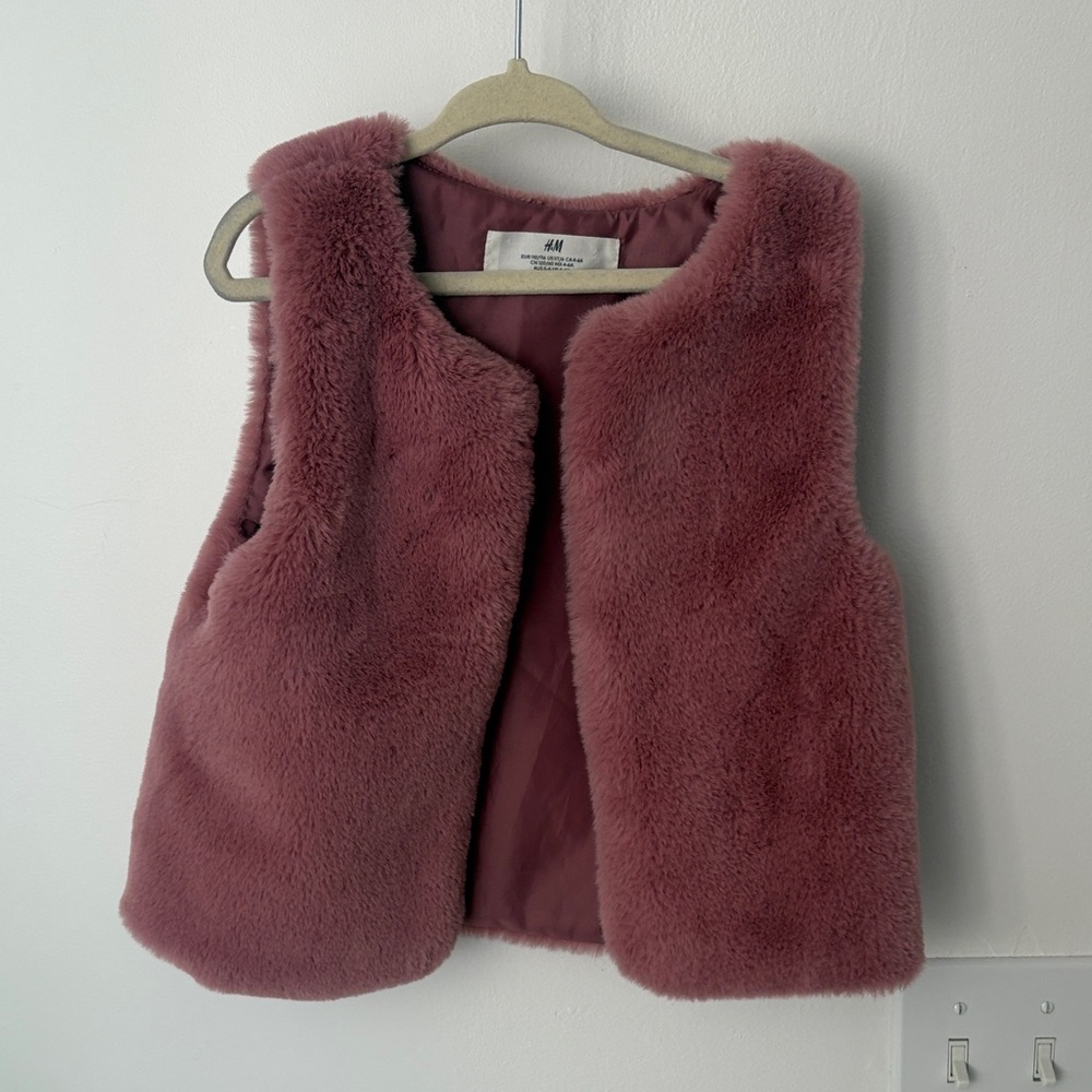 H&M Dusty Rose Faux Fur Vest